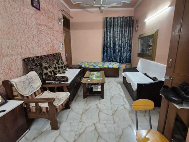 Rental | 2.5 BHK + 850 Sq.Ft. Apartment in Mayur Vihar