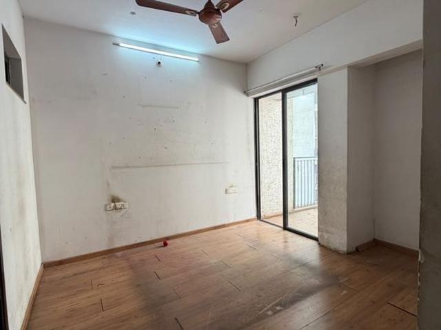Rental | 2.5 BHK + 887 Sq.Ft. Apartment in Lodha Palava City Lakeshore Greens