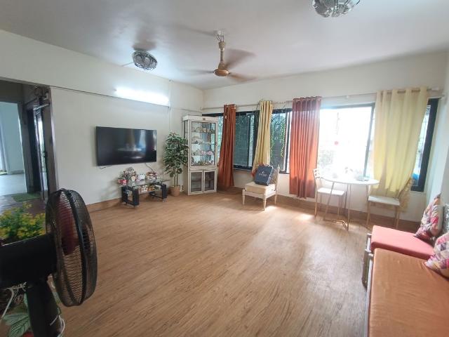 Rental | 2.5 BHK + 900 Sq.Ft. Apartment in IC Colony