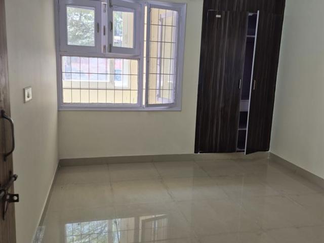 Rental | 2.5 BHK + 910 Sq.Ft. Apartment in Mayur Vihar