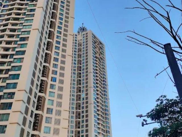 Rental | 2.5 BHK 950 Sq.Ft. Apartment in Oberoi Realty Woods