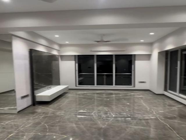 Rental | 2.5 BHK 950 Sq.Ft. Apartment in Dadar East
