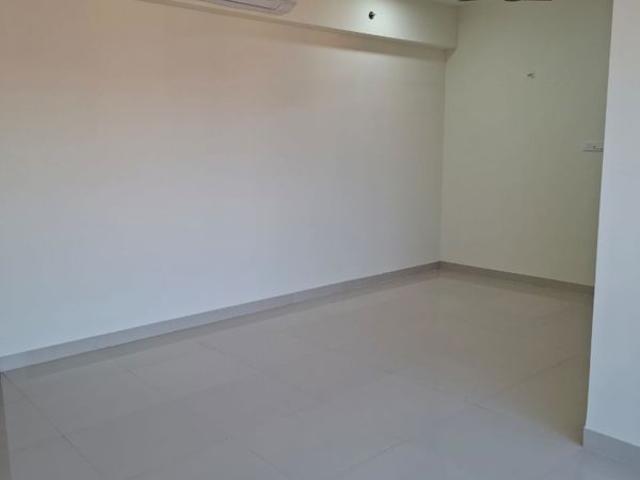 Rental | 2.5 BHK 952 Sq.Ft. Apartment in Oberoi Realty Woods