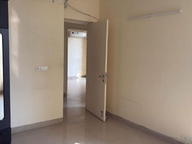 Rental | 2.5 BHK + 1020 Sq.Ft. Apartment in Emaar Emerald Estate