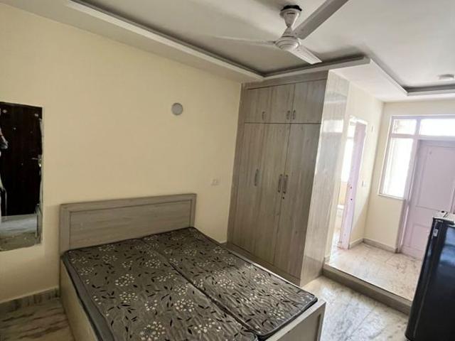 Rental | 2.5 BHK + 1020 Sq.Ft. Apartment in Emaar Emerald Estate