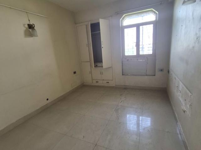 Rental | 2.5 BHK + 1050 Sq.Ft. Apartment in Mayur Vihar