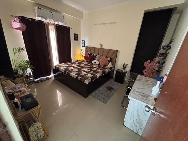 Rental | 2.5 BHK + 1120 Sq.Ft. Apartment in Nimbus The Hyde park