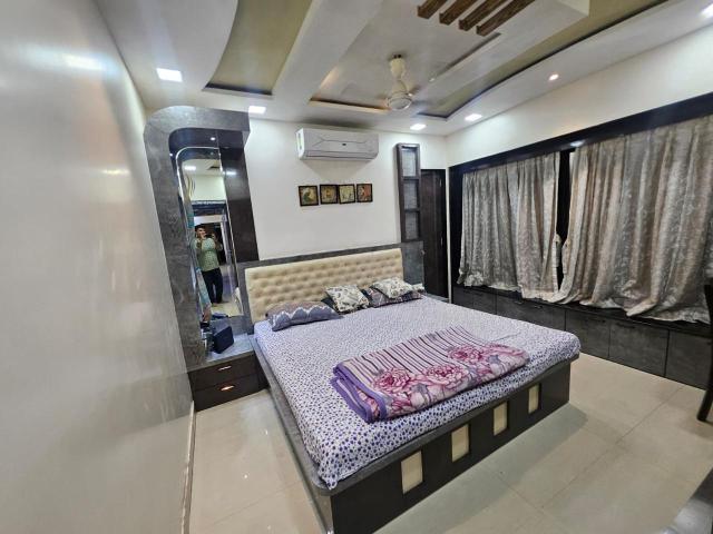 Rental | 2.5 BHK 1150 Sq.Ft. Apartment in Rustomjee Pinnacle