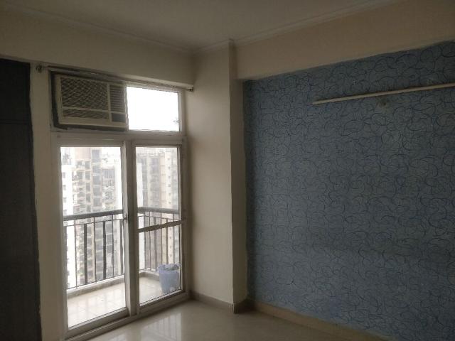 Rental | 2.5 BHK 1150 Sq.Ft. Apartment in Supertech The Romano