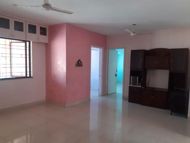 Rental | 2.5 BHK 1200 Sq.Ft. Apartment in Dahanukar Colony