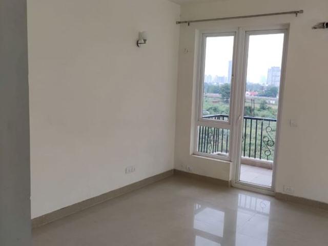 Rental | 2.5 BHK + 1200 Sq.Ft. Apartment in Emaar Emerald Estate