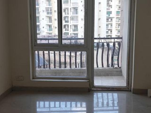 Rental | 2.5 BHK + 1210 Sq.Ft. Apartment in Sikka Karmic Greens