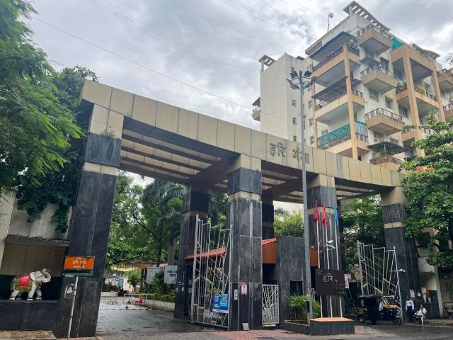 Rental | 2.5 BHK 1300 Sq.Ft. Apartment in Goel Ganga Hari Ganga