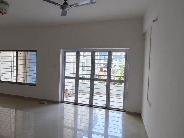 Rental | 2.5 BHK + 1300 Sq.Ft. Apartment in Multicon Silver Dale Phase II