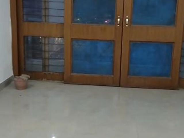 Rental | 2.5 BHK + 1300 Sq.Ft. Apartment in RWA Apartments Sector 37