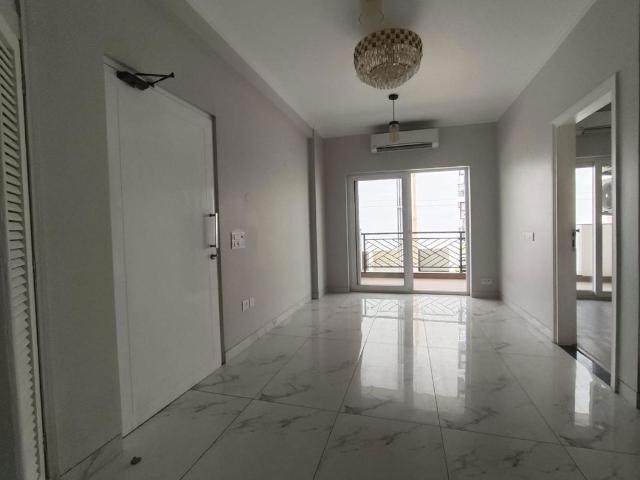 Rental | 2.5 BHK + 1350 Sq.Ft. Apartment in Central Park Flower Valley