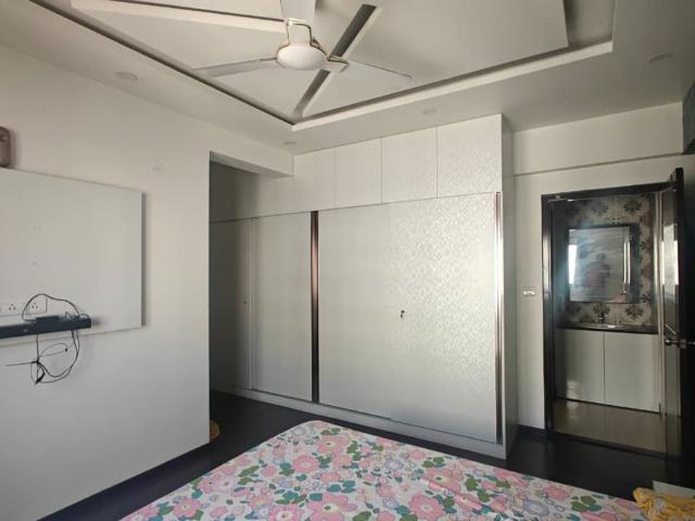 Rental | 2.5 BHK + 1360 Sq.Ft. Apartment in Ramky One North