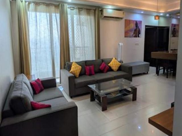 Rental | 2.5 BHK + 1380 Sq.Ft. Apartment in Mahagun Mirabella