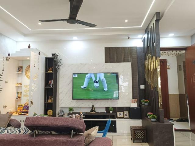 Rental | 2.5 BHK 1400 Sq.Ft. Apartment in Prestige Royale Gardens