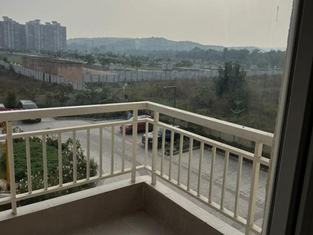 Rental | 2.5 BHK + 1425 Sq.Ft. Apartment in Silverglades The Melia