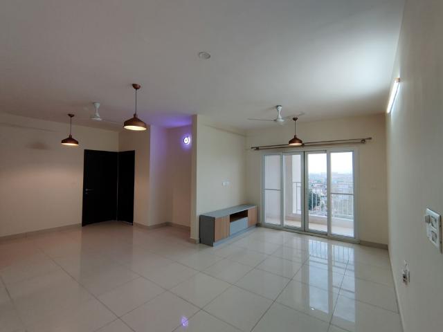 Rental | 2.5 BHK 1433 Sq.Ft. Apartment in Shriram Luxor