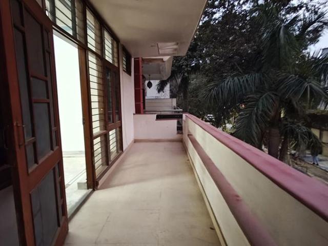 Rental | 2.5 BHK 1450 Sq.Ft. Apartment in Ansal Sushant Apartments