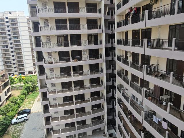 Rental | 2.5 BHK 1530 Sq.Ft. Apartment in Cosmos Express 99