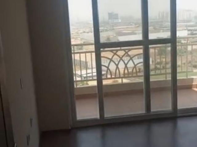 Rental | 2.5 BHK 1565 Sq.Ft. Apartment in The Center Court