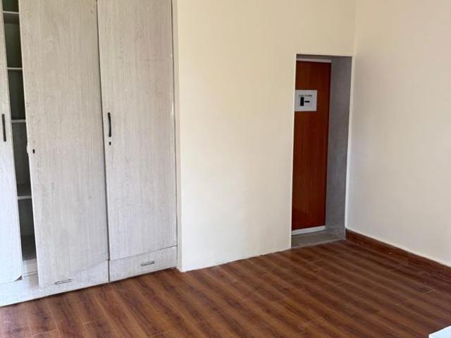 Rental | 2.5 BHK 1600 Sq.Ft. Apartment in Bandra West