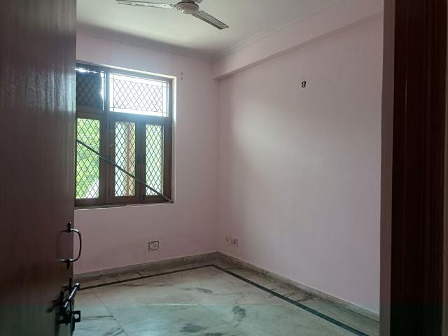 Rental | 2.5 BHK 162 Sq.Mt. Villa in Wazidpur
