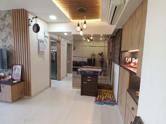 Rental | 2.5 BHK + Basement 800 Sq.Ft. Apartment in Vijay Orovia