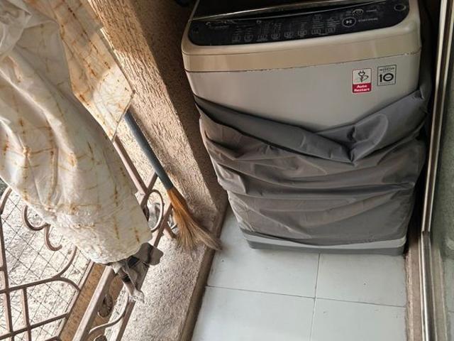 Rental | 2.5 BHK + Basement 980 Sq.Ft. Apartment in Rosa Oasis