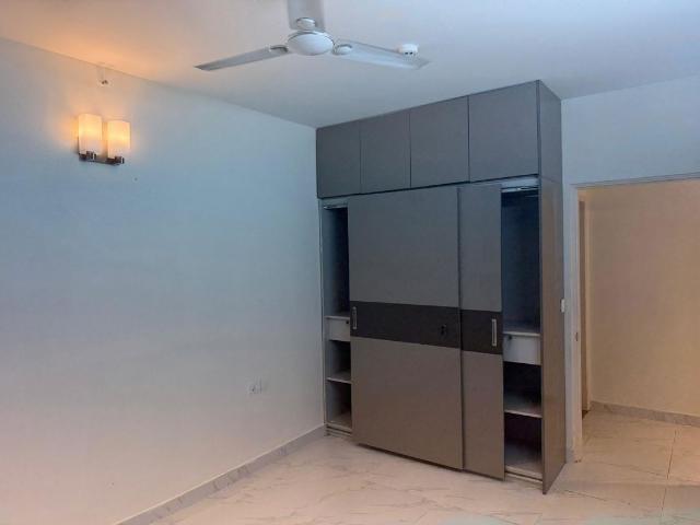 Rental | 2.5 BHK + Basement 1690 Sq.Ft. Apartment in Mantri Lithos