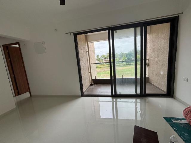 Rental | 2.5 BHK + Extra Room 1300 Sq.Ft. Apartment in Shaligram Pavillia