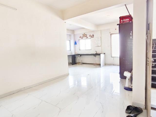Rental | 2.5 BHK + Extra Room 850 Sq.Ft. Apartment in Anand Park