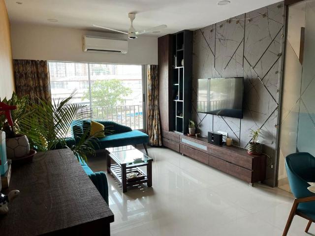 Rental | 2.5 BHK + Extra Room 800 Sq.Ft. Apartment in Arkade Earth