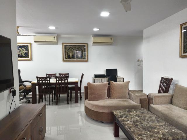 Rental | 2.5 BHK + Pooja Room,Study Room 850 Sq.Ft. Apartment in Oberoi Realty Woods