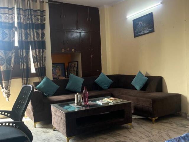 Rental | 2.5 BHK + Pooja Room,Servant Room,Study Room,Extra Room 1110 Sq.Ft. Independent House in Sector 55