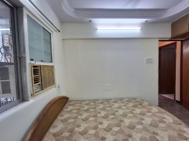 Rental | 2.5 BHK + Pooja Room,Servant Room,Study Room,Extra Room,Basement,Store Room 1280 Sq.Ft. Apartment in Evershine Crown