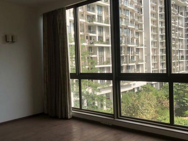Rental | 2.5 BHK + Pooja Room,Servant Room,Study Room,Extra Room,Basement,Store Room 2240 Sq.Ft. Apartment in M3M Golf Estate