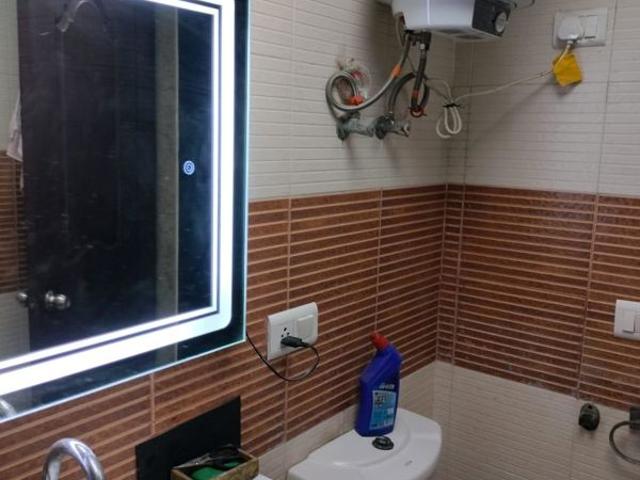 Rental | 2.5 BHK + Pooja Room 1400 Sq.Ft. Apartment in Crossing Republik