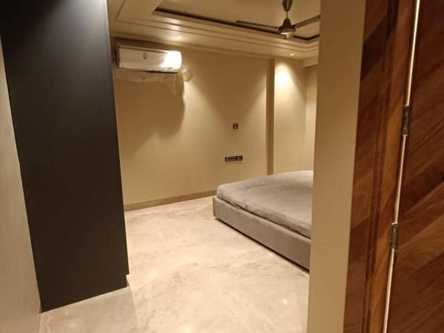 Rental | 2.5 BHK + Pooja Room 1422 Sq.Ft. Apartment in Suncity Trade Tower