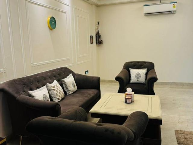 Rental | 2.5 BHK + Pooja Room 1456 Sq.Ft. Apartment in Sector 18