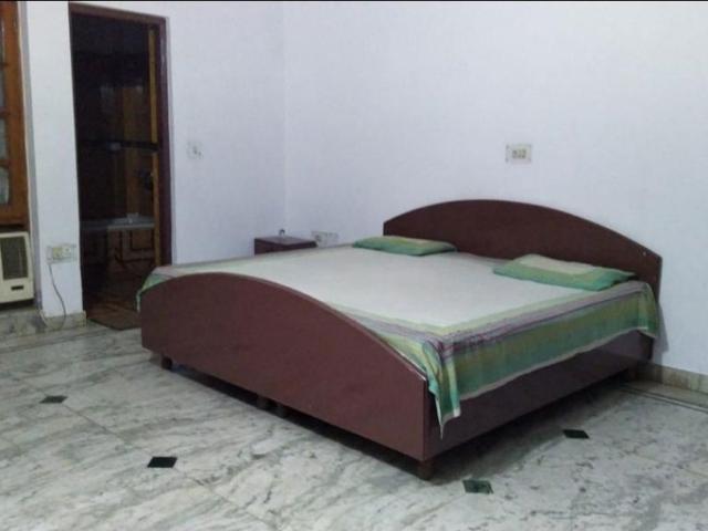 Rental | 2.5 BHK + Pooja Room 1550 Sq.Ft. Villa in RWA Apartments Sector 41