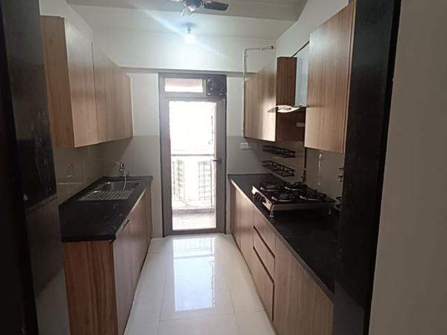 Rental | 2.5 BHK + Pooja Room 1000 Sq.Ft. Apartment in Lodha Splendora