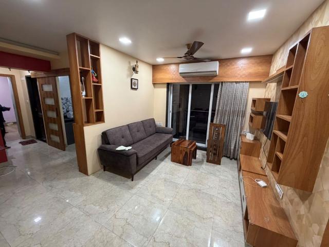 Rental | 2.5 BHK + Prayer Room,Servant Room,Study Room 1050 Sq.Ft. Apartment in Kalpavriksha Apartment