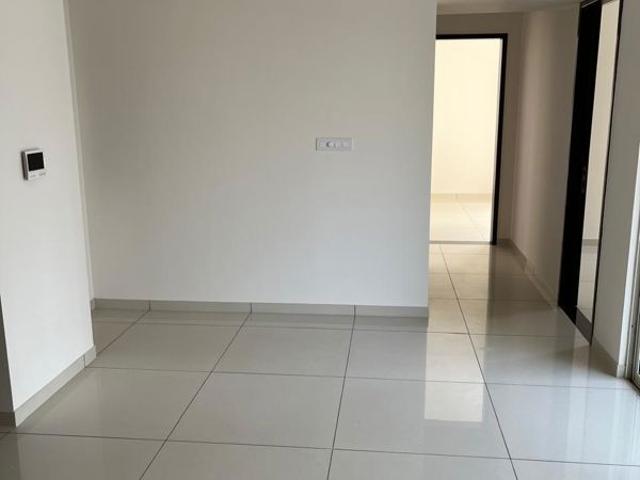 Rental | 2.5 BHK + Prayer Room,Servant Room,Study Room,Extra Room,Basement,Store Room 1300 Sq.Ft. Apartment in Yashwin Supernova