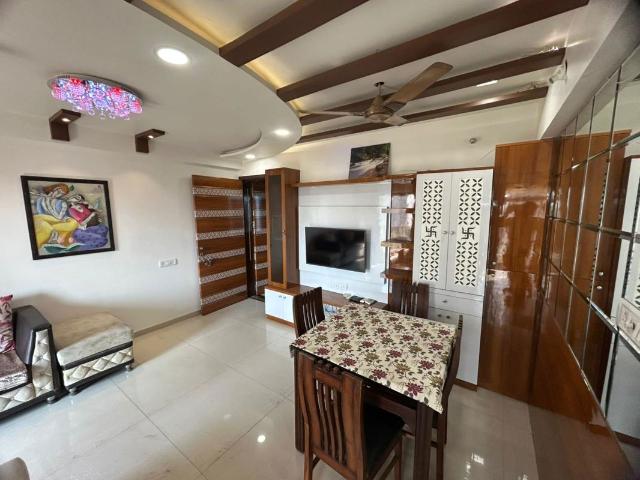Rental | 2.5 BHK + Prayer Room,Servant Room,Study Room,Store Room 1587 Sq.Ft. Apartment in Nerul Plaza