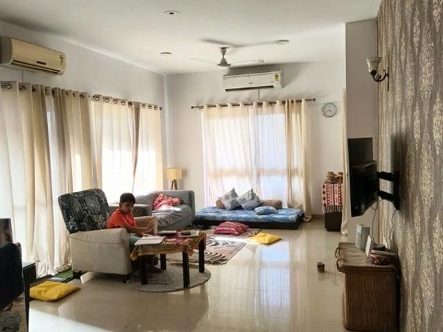 Rental | 2.5 BHK + Prayer Room,Study Room 1350 Sq.Ft. Apartment in Spaze Privy