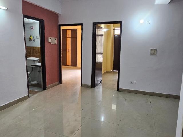 Rental | 2.5 BHK + Servant Room 1450 Sq.Ft. Apartment in Paramount Symphony